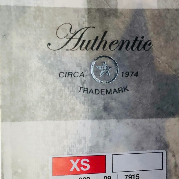 🆕CONVERSE Dress One Star zipper front Blck Skater - Picture 8 of 8